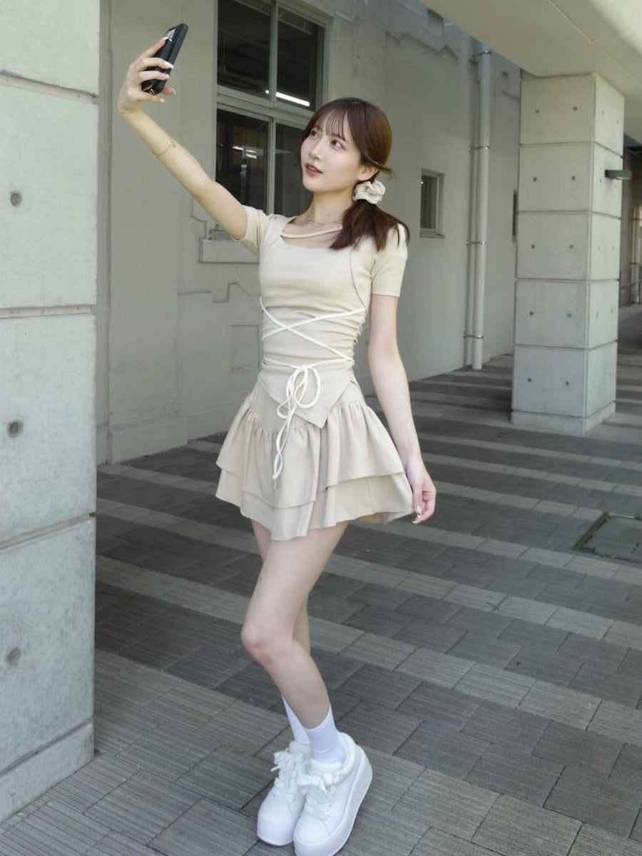 モデル：162cm（着用サイズ：FREE　着用カラー：BEG）