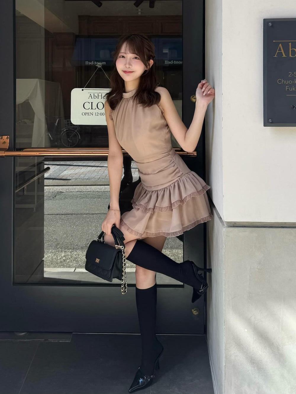 モデル：162cm（着用サイズ：FREE　着用カラー：BEG）