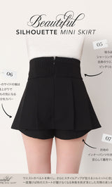 モデル：156cm（着用サイズ：FREE　着用カラー：BLK）