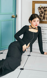 モデル：160cm（着用サイズ：FREE　着用カラー：BLK）