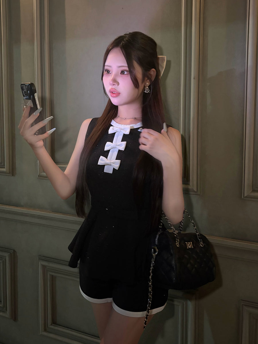 モデル：157cm（着用サイズ：FREE　着用カラー：BLK）
