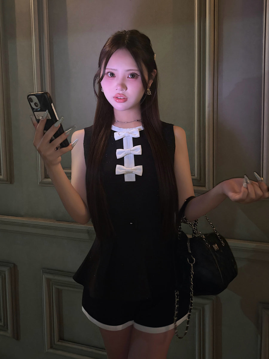 モデル：157cm（着用サイズ：FREE　着用カラー：BLK）
