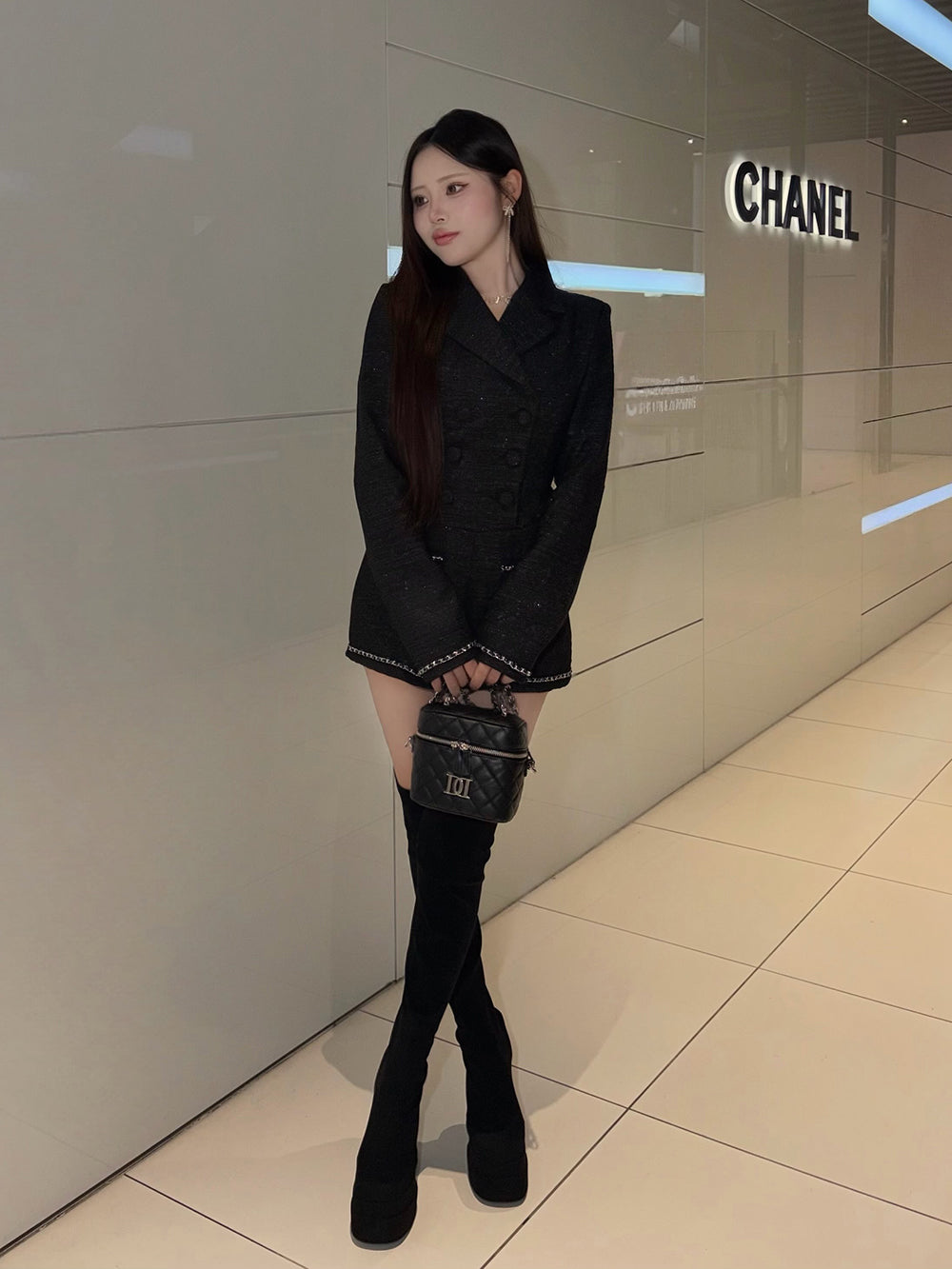 モデル：157cm（着用サイズ：FREE　着用カラー：BLK）