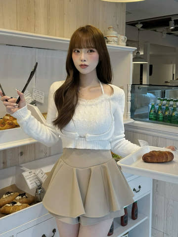 モデル：164cm（着用サイズ：FREE　着用カラー：WHT）