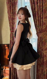 モデル：166cm（着用サイズ：F-L　着用カラー：BLK）