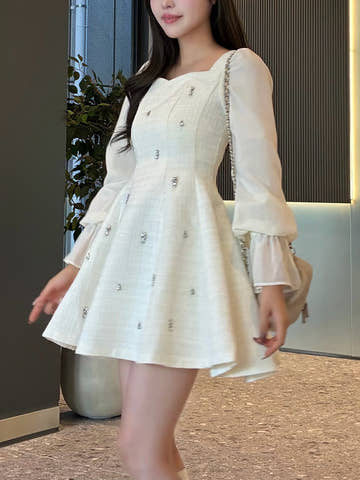 モデル：166cm（着用サイズ：F-L　着用カラー：WHT）