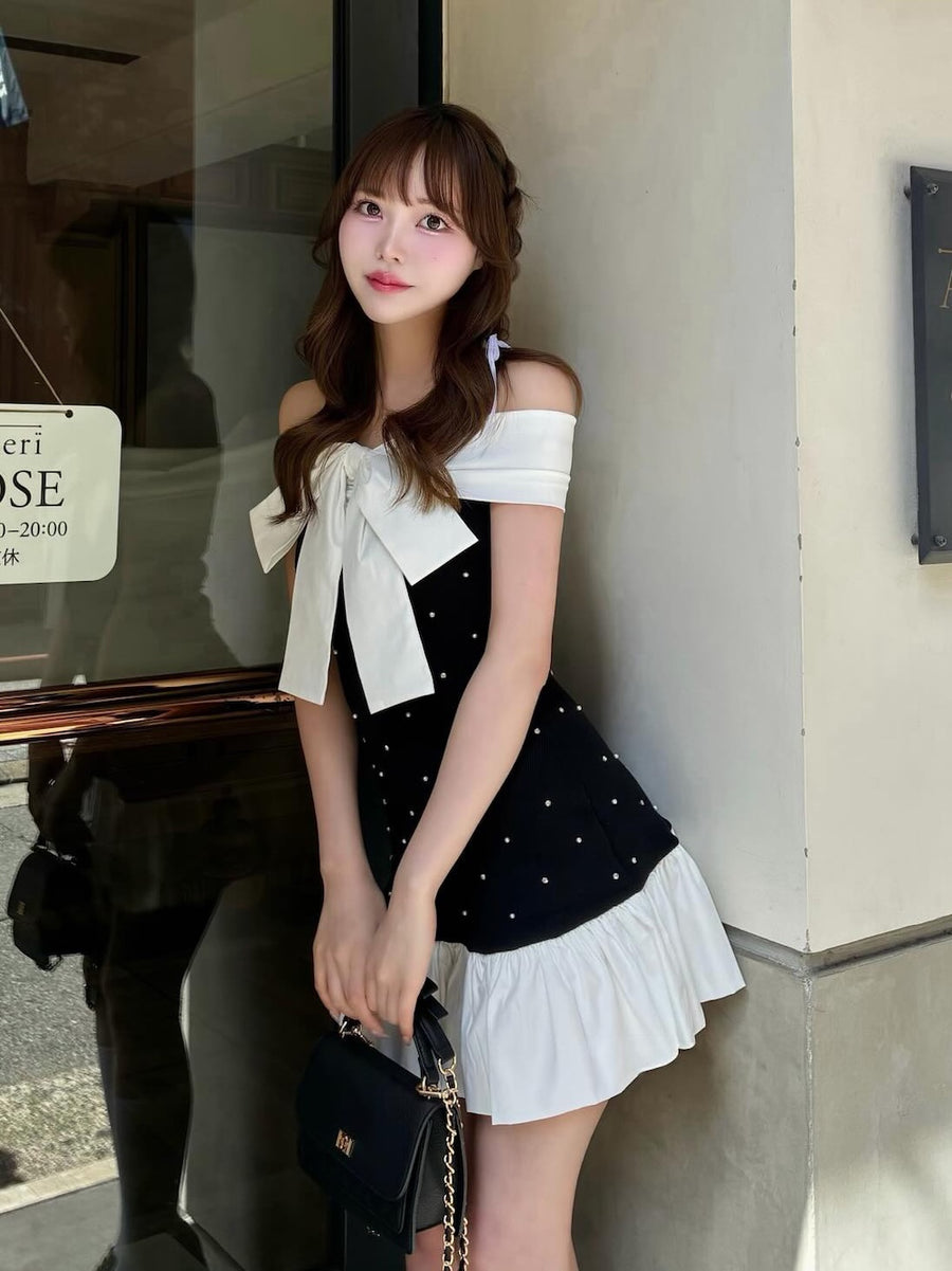 モデル：166cm（着用サイズ：FL　着用カラー：BLK）