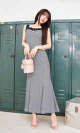 モデル：160cm（着用サイズ：FREE　着用カラー：BLK）