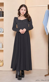 モデル：155cm（着用サイズ：FREE　着用カラー：BLK）