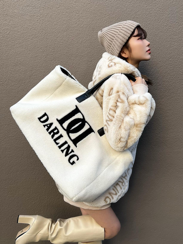 新品 LUCKY BAG 2024 DARLINGファートートバッグ マフラー 新品 LUCKY BAG 2024 DARLINGファートートバッグ マフラー