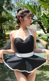 モデル：160cm（着用サイズ：FREE　着用カラー：BLK）