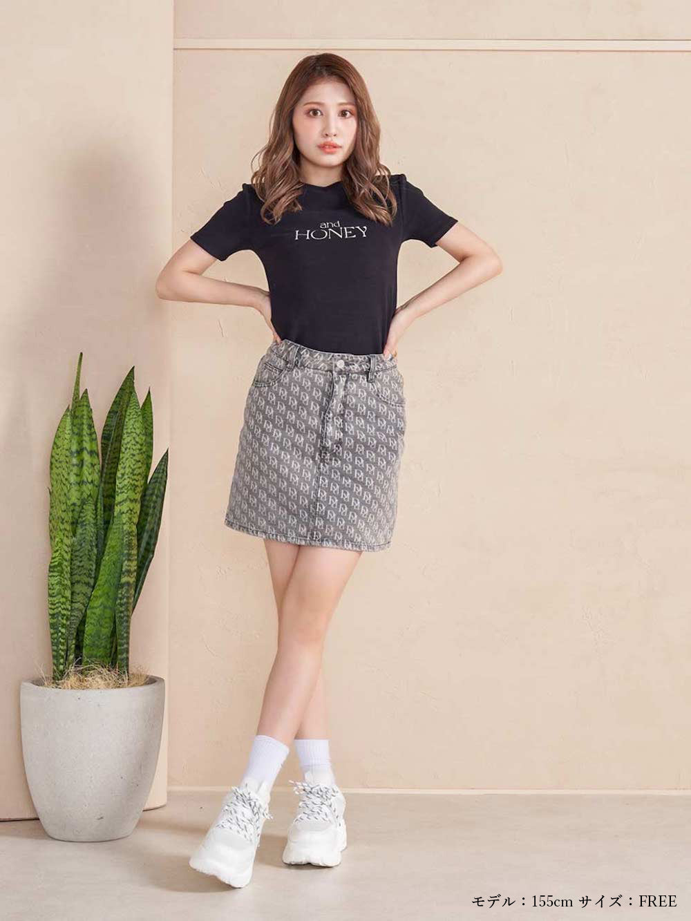 and HONEY Tシャツ