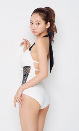 モデル：160cm（着用サイズ：FREE　着用カラー：WHT）