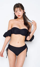 モデル：165cm（着用サイズ：FREE　着用カラー：BLK）