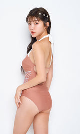 モデル：165cm（着用サイズ：FREE　着用カラー：PNK）