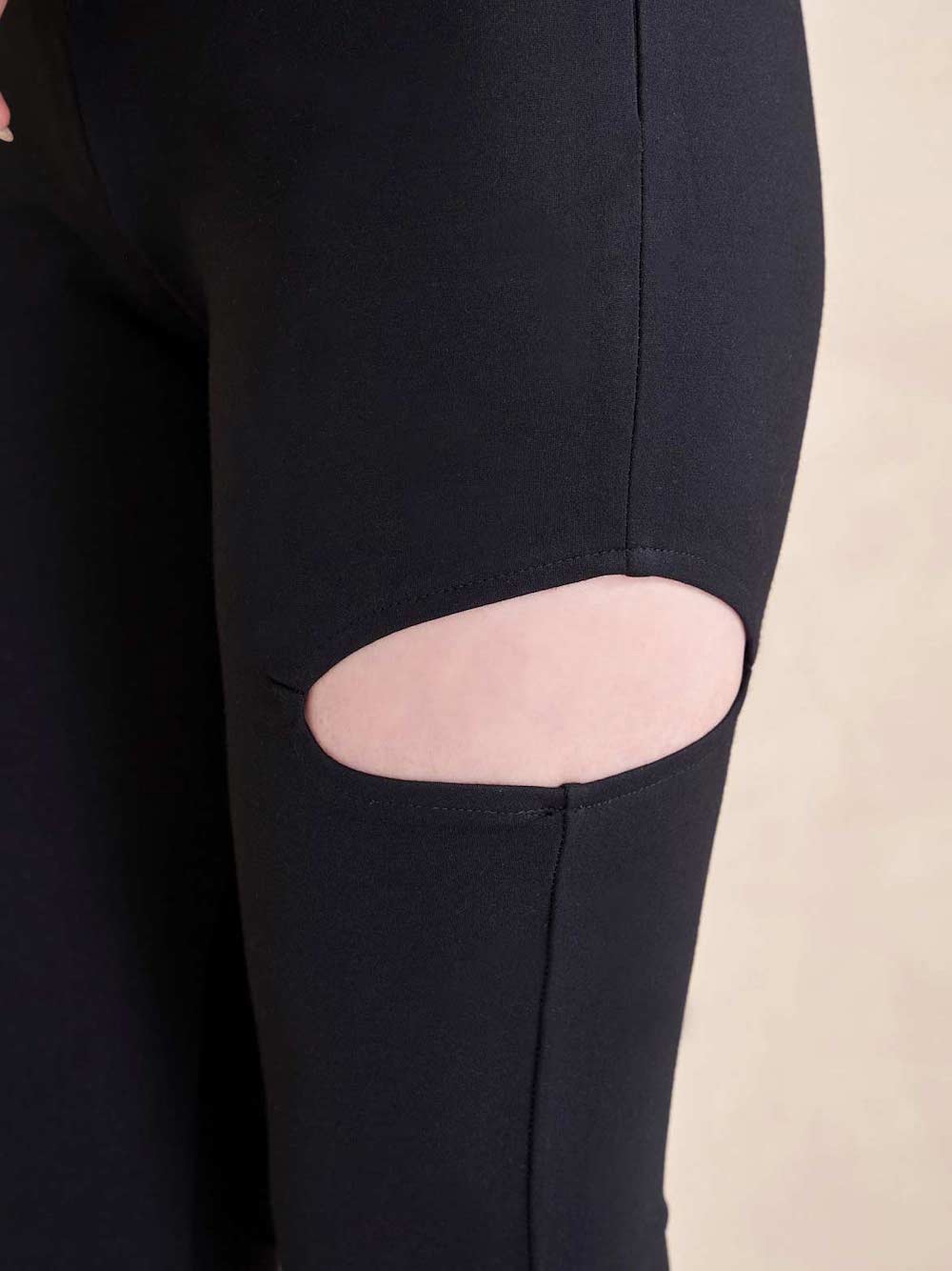 サイドカットフレアパンツ