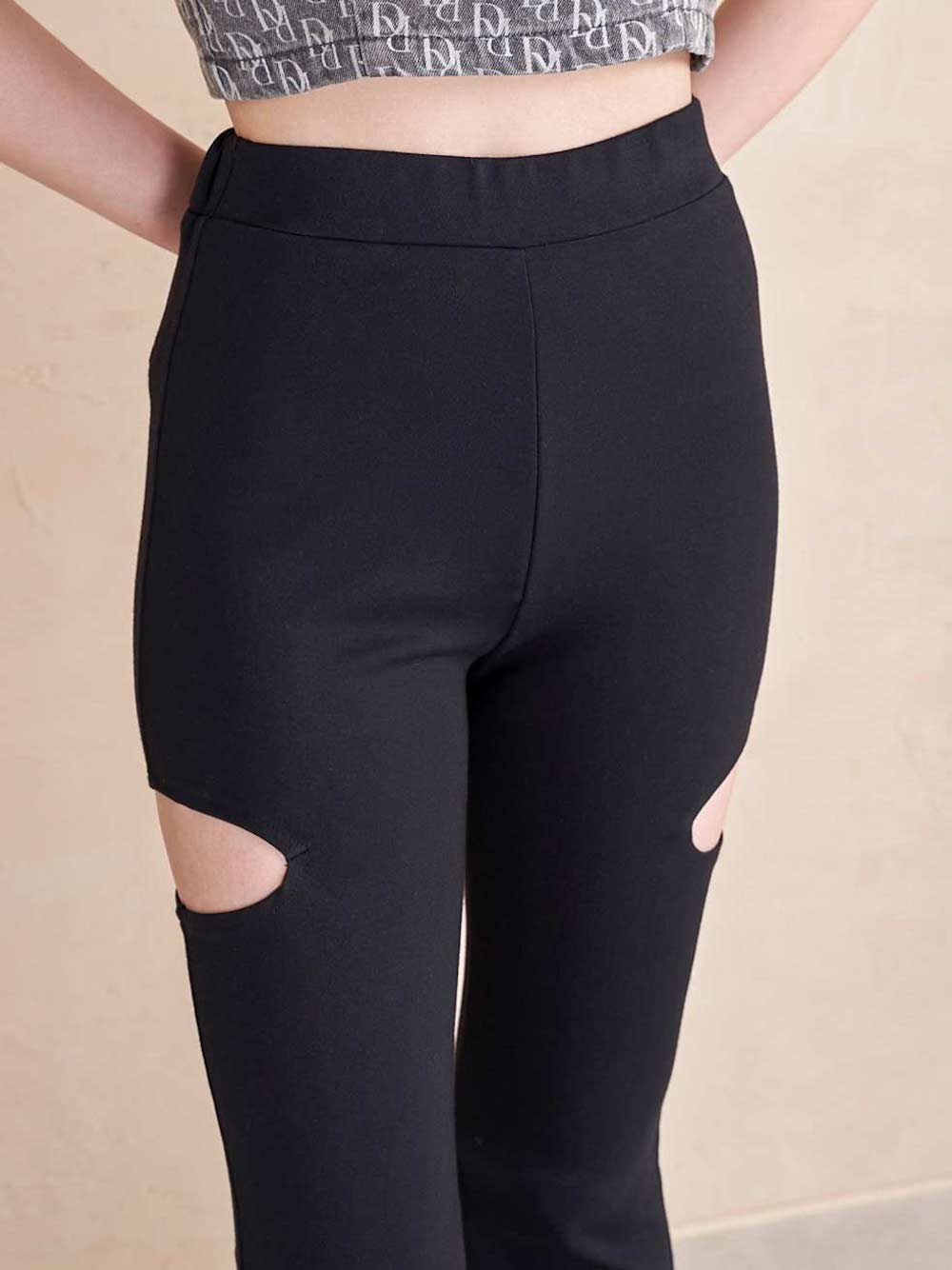 サイドカットフレアパンツ