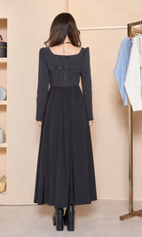 モデル：155cm（着用サイズ：FREE　着用カラー：BLK）