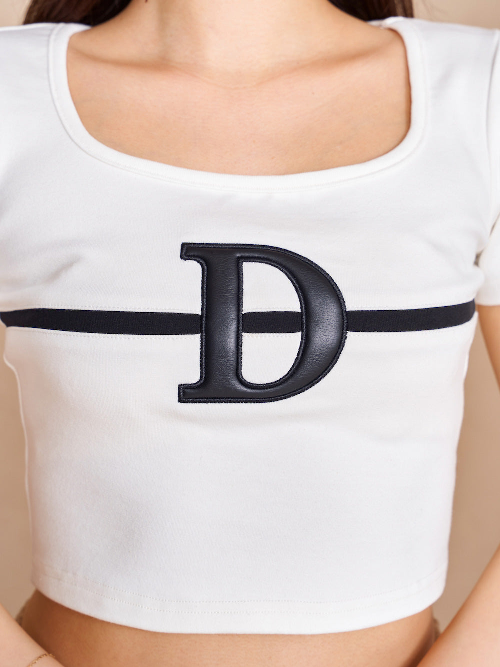 新品タグ付き ダーリッチ Dロゴコンパクトトップス Tシャツ ホワイト 白