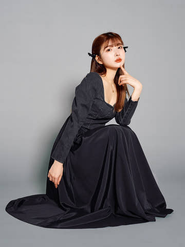 モデル：160cm（着用サイズ：FREE　着用カラー：BLK）